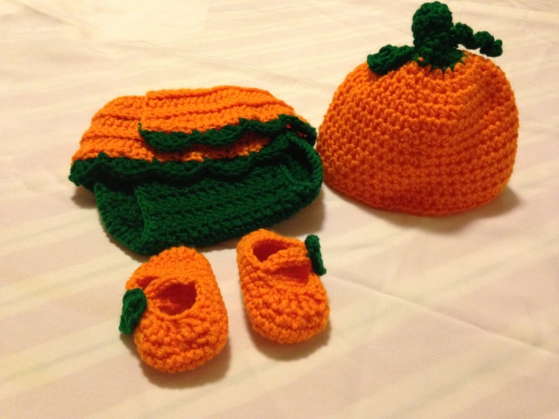Pumpkin-Diaper-Set.JPG